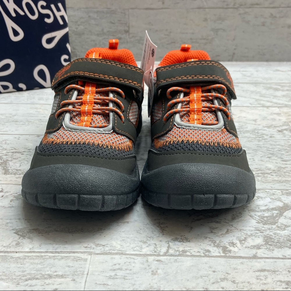 OshKosh B’gosh boys sneakers - Picture 7 of 8